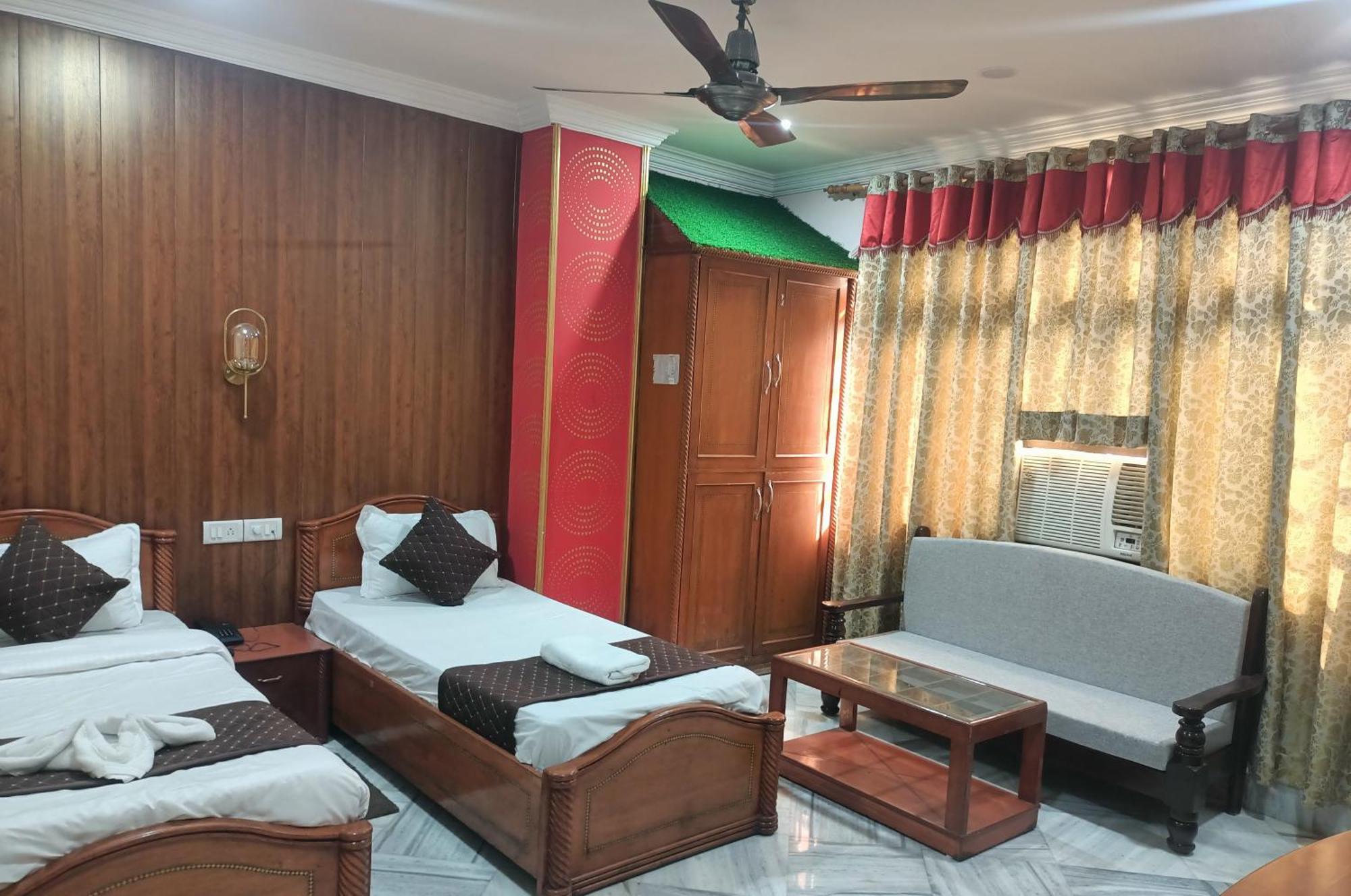 Hotel Riz Варанасі Екстер'єр фото